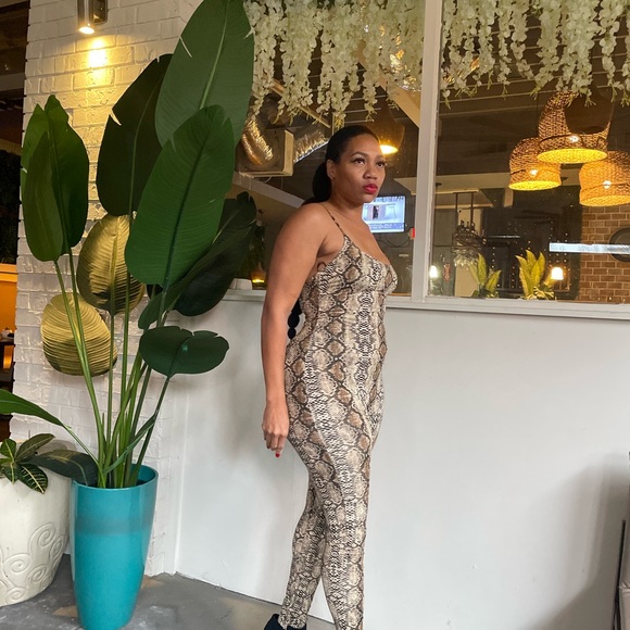 Python print catsuit jumpsuit - Picture 2 of 4